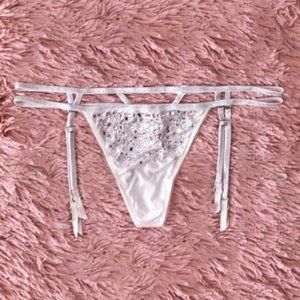 Victoria’s Secret Fashion Show Swarovski White Panty/garter Large